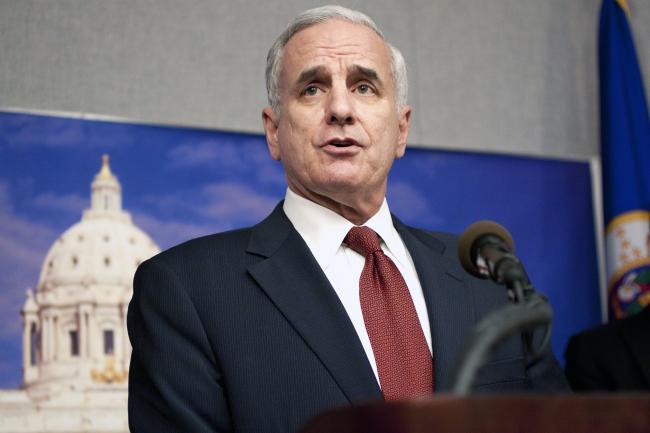 20101209_mark-dayton2_33.jpg