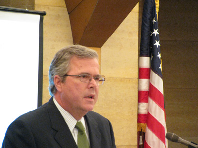 jeb_bush_apr_26_2011.jpg